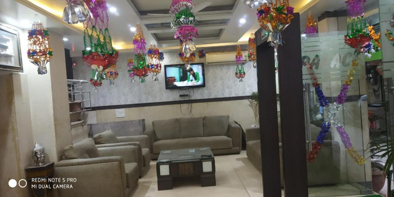 Adb Rooms Udhav Palace Nuova Delhi Esterno foto