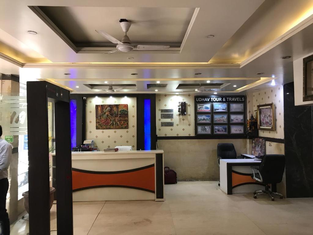 Adb Rooms Udhav Palace Nuova Delhi Esterno foto