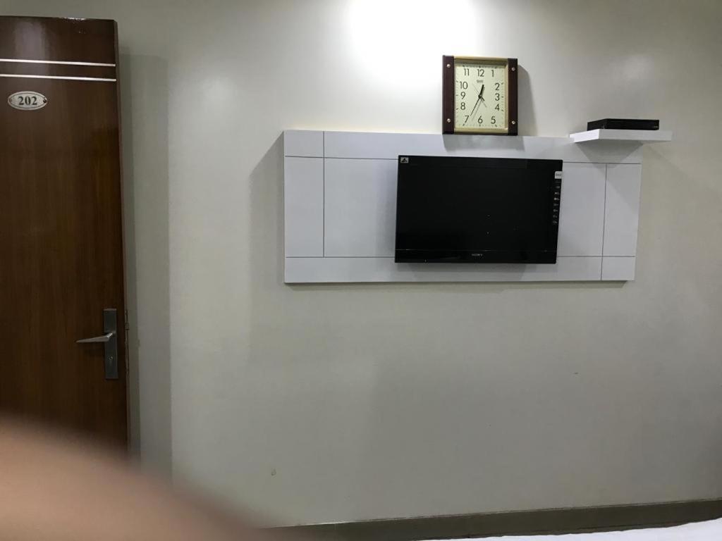 Adb Rooms Udhav Palace Nuova Delhi Esterno foto