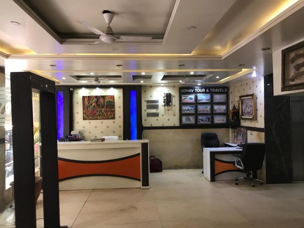 Adb Rooms Udhav Palace Nuova Delhi Esterno foto